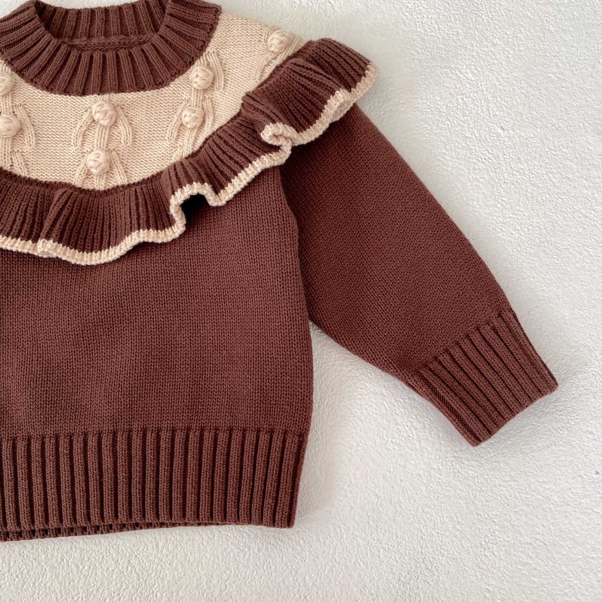 【BABY】ラウンドラペルフリルポンポンニット CawaKomostore
