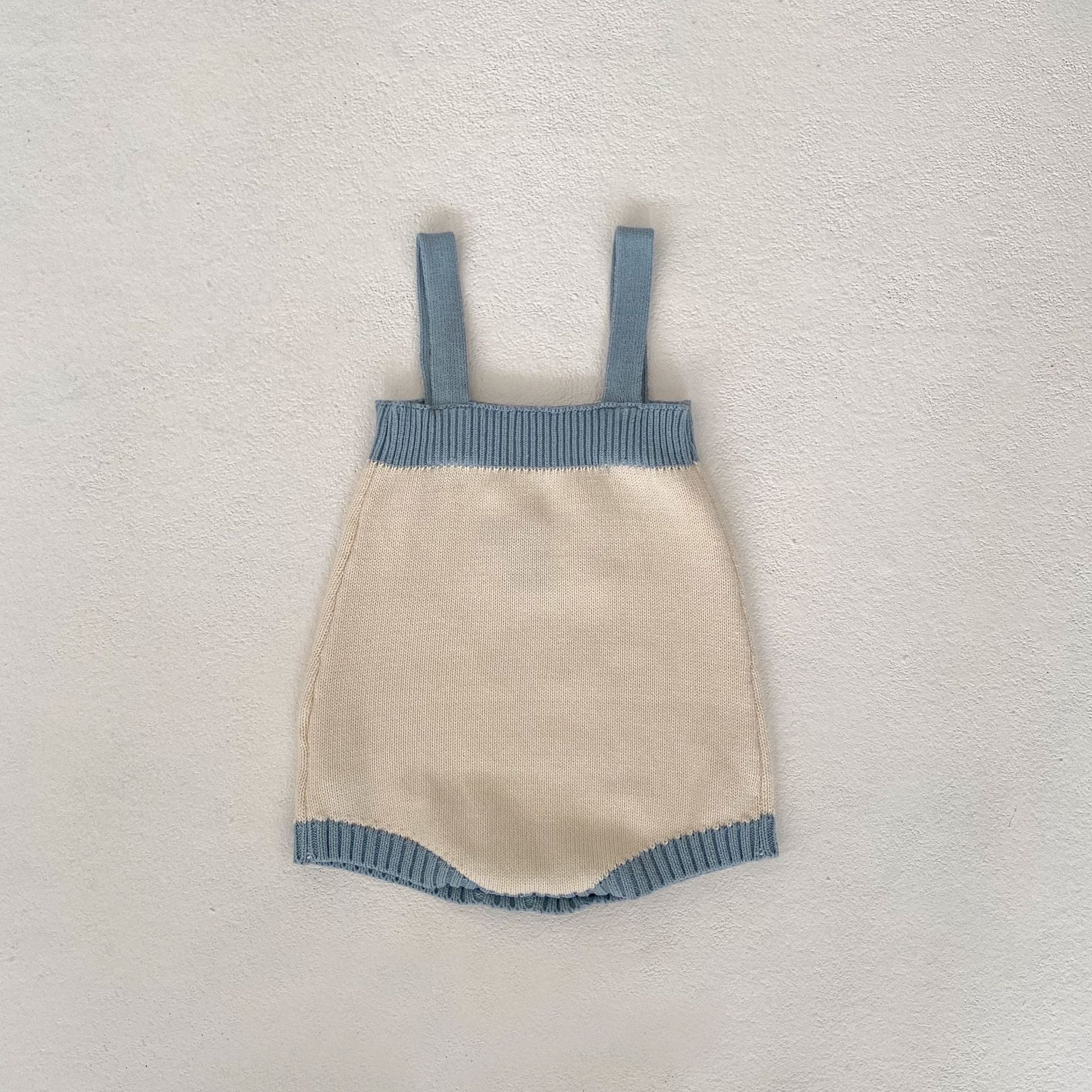 【BABY】フラワー刺繡フリルカーディガン / サロペット CawaKomostore