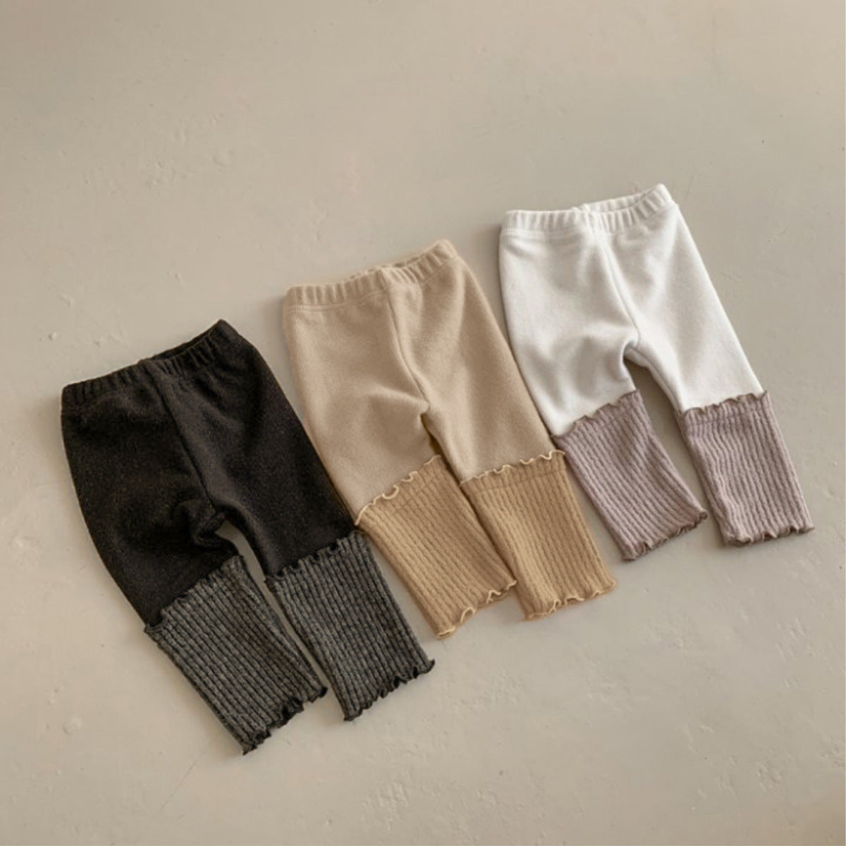 【BABY】レタストリム柔らかレギンス CawaKomostore