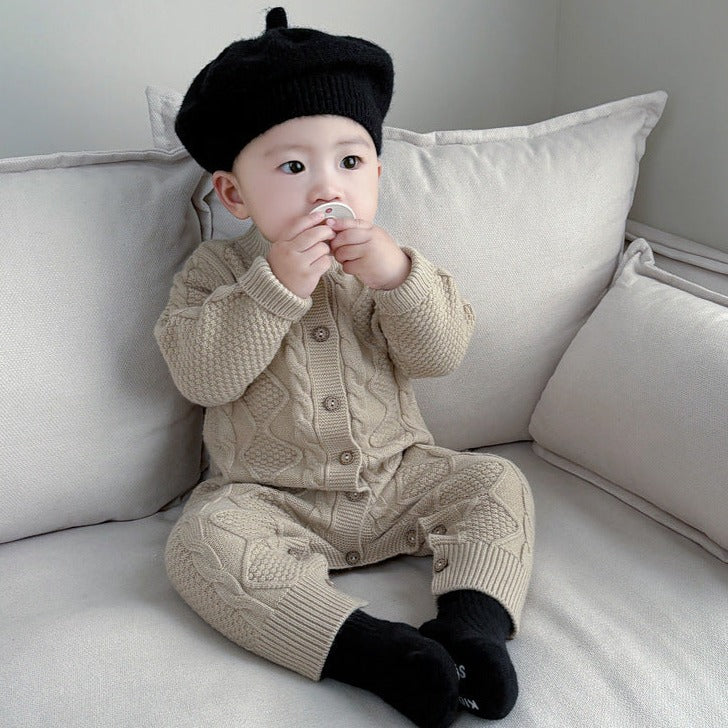 【BABY】ふんわり暖かケーブルニットカバーオール CawaKomostore