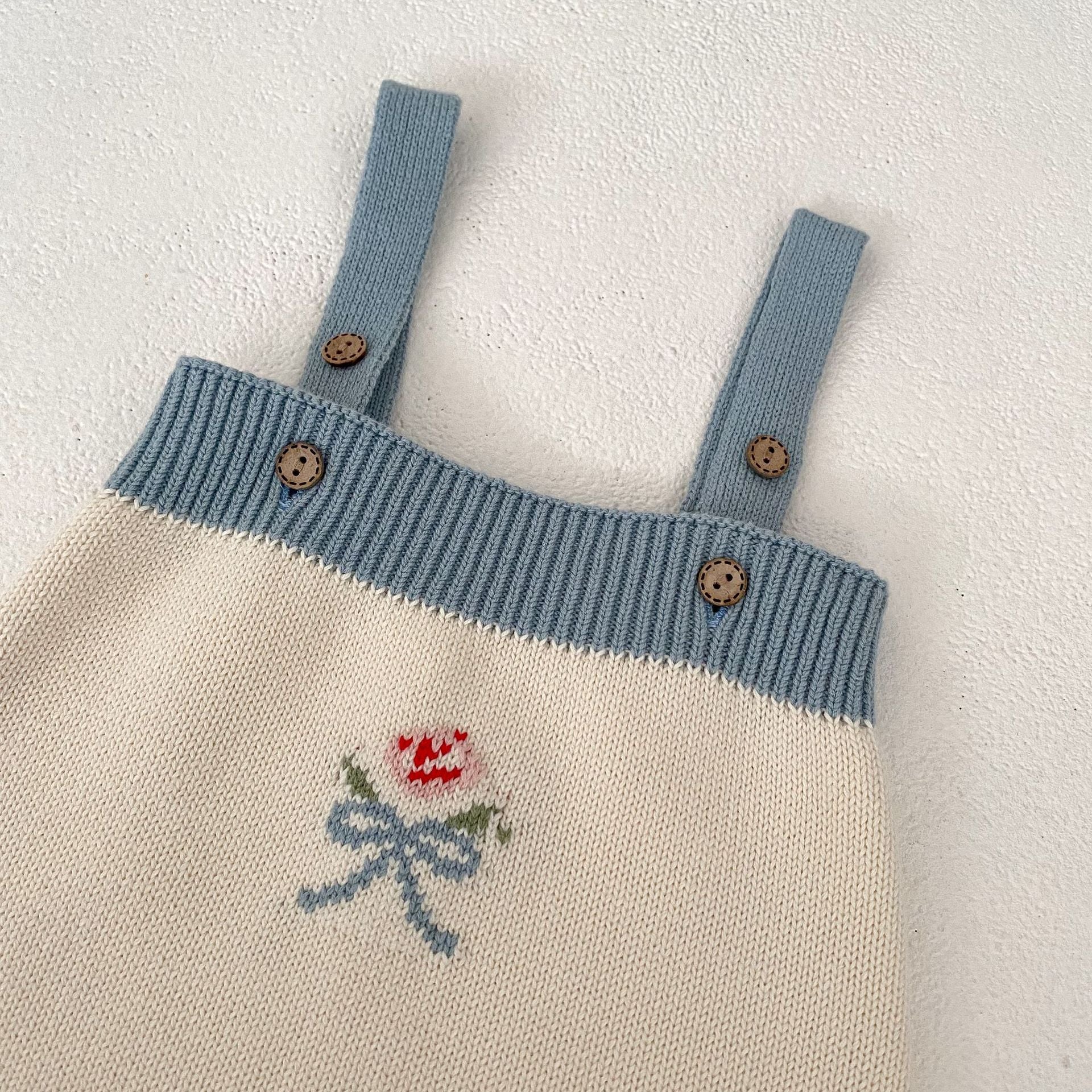 【BABY】フラワー刺繡フリルカーディガン / サロペット CawaKomostore