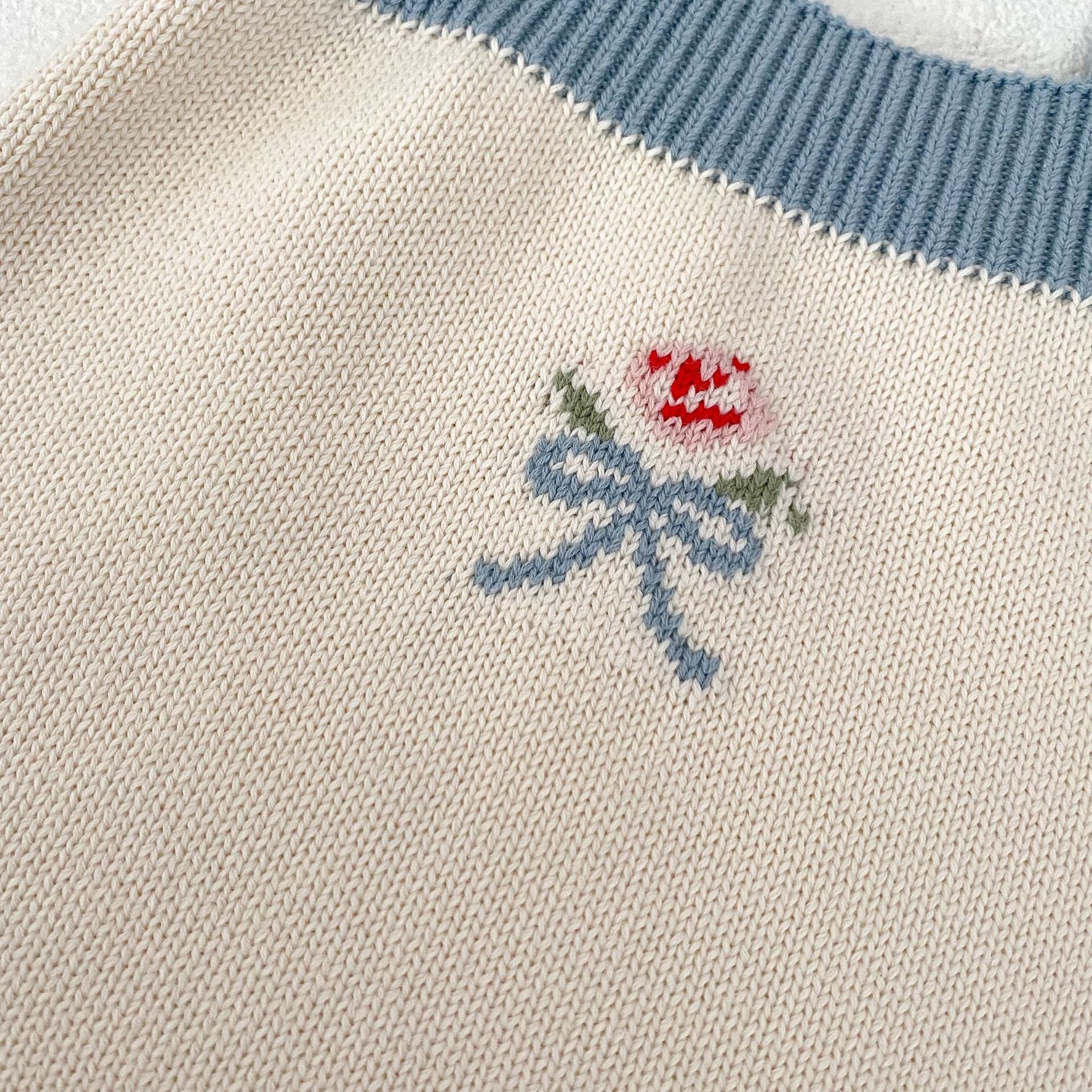 【BABY】フラワー刺繡フリルカーディガン / サロペット CawaKomostore