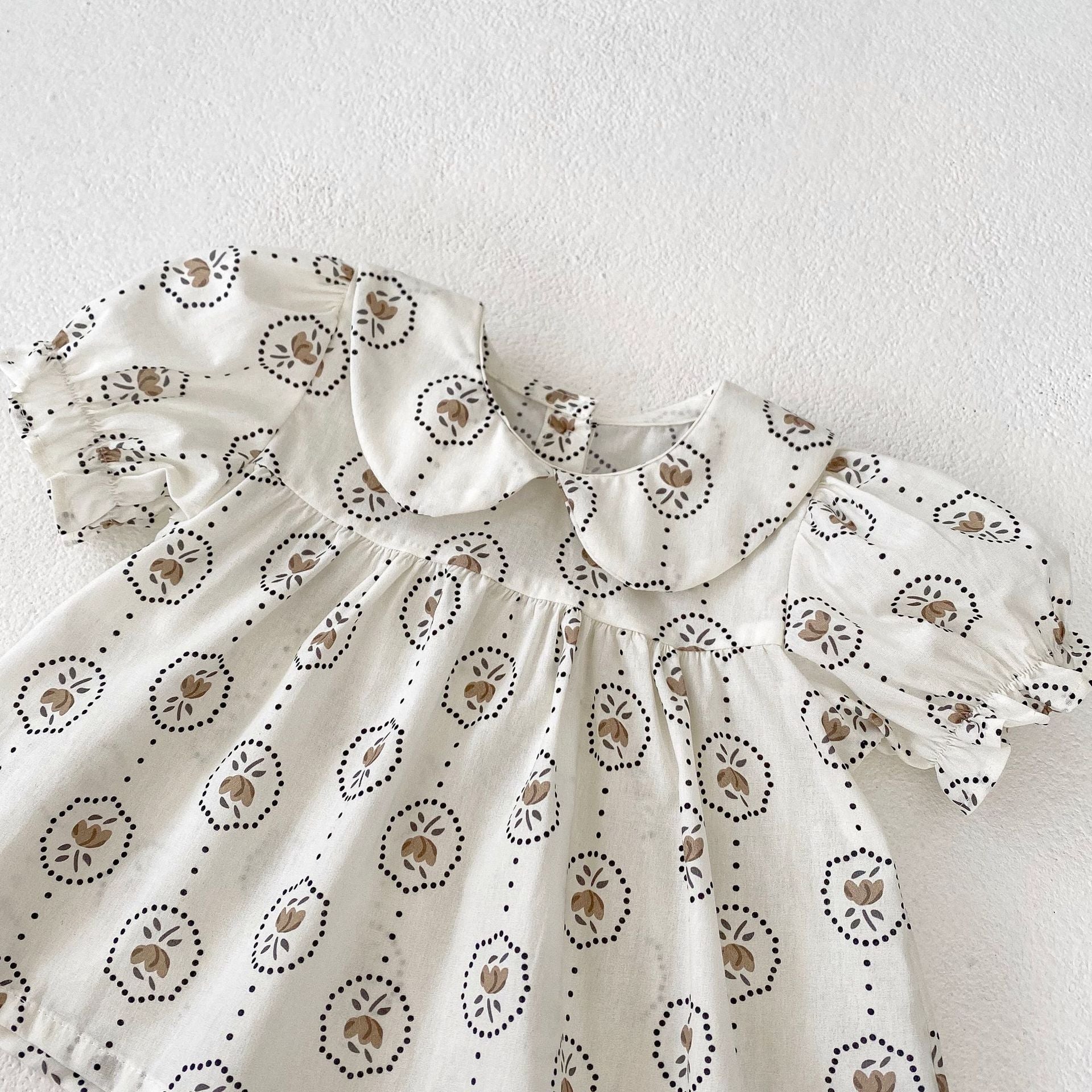 【BABY】パフスリーブチューリップ柄 /チェック柄 セットアップ CawaKomostore