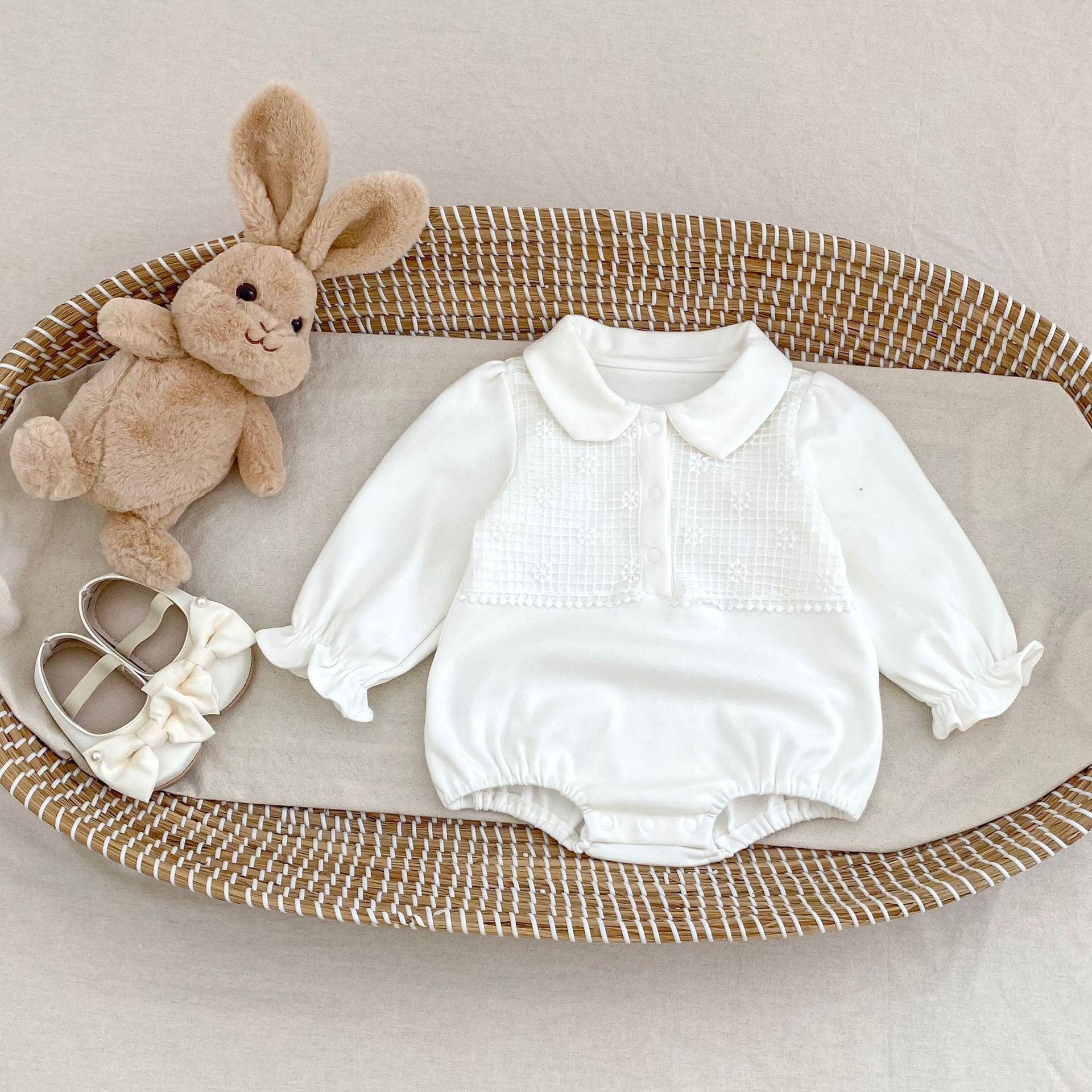 【BABY】springホワイトレースロンパース