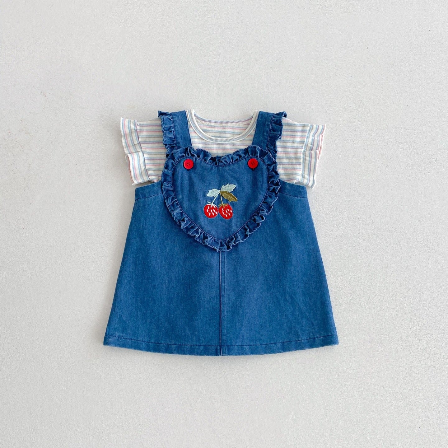 【BABY】チェリー刺繍デニムセットアップ(サロペット＆Tシャツ)