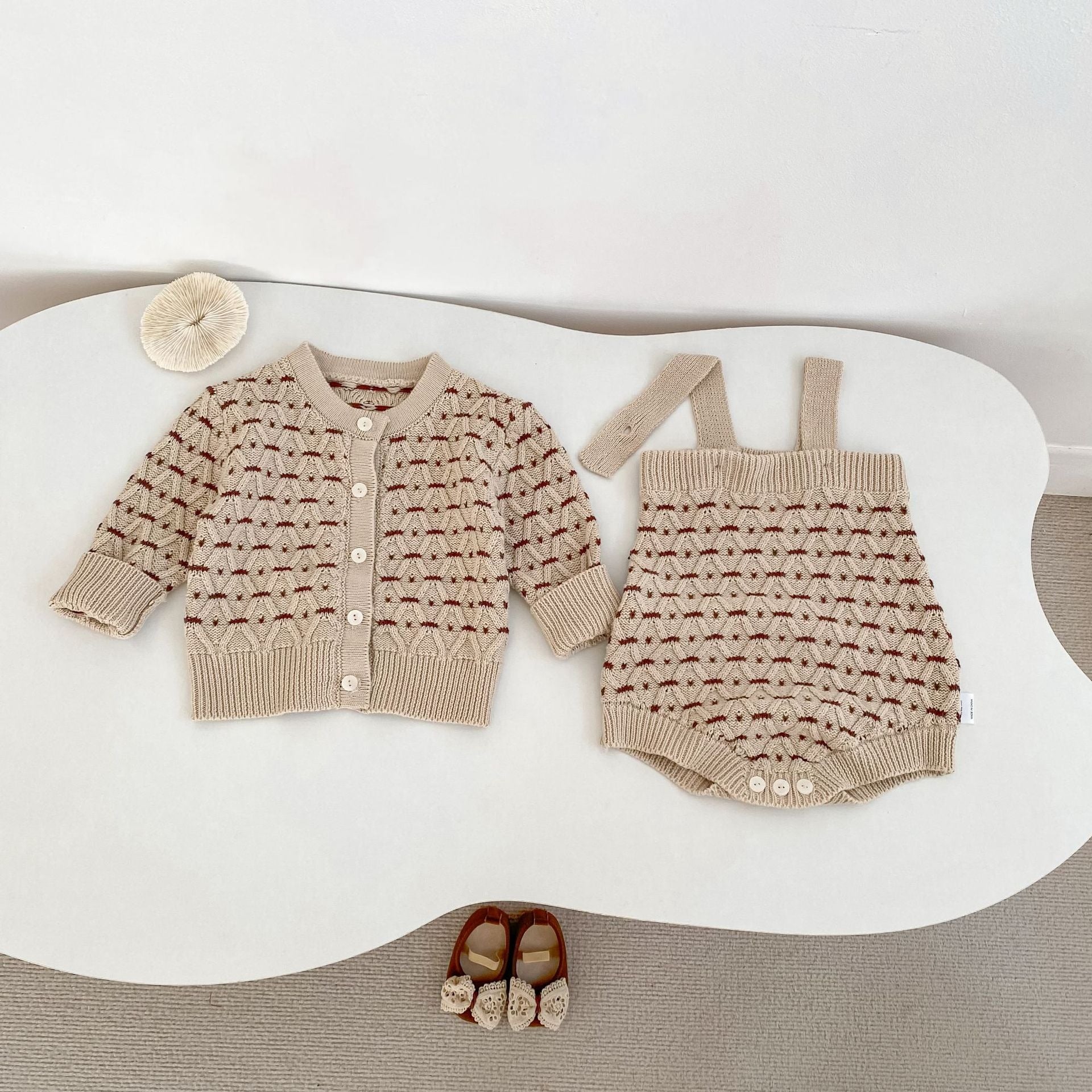 【BABY】ナチュラルニットカーディガン/サロペット