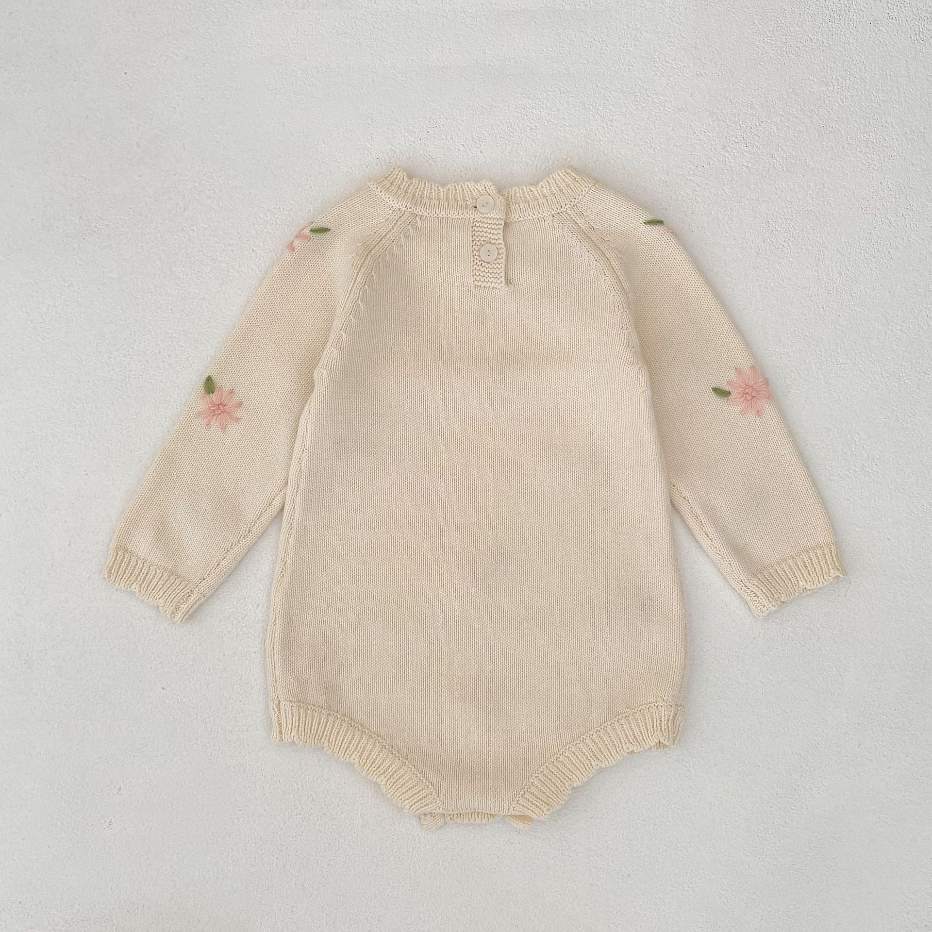【BABY】2025秋新作 フラワー刺繍ニットロンパース