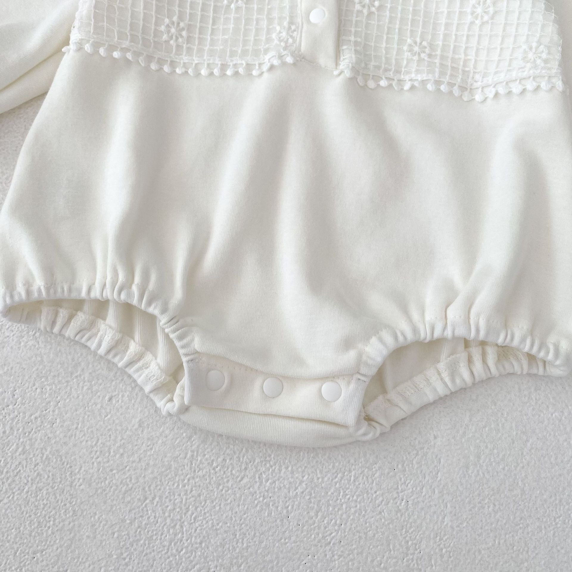 【BABY】springホワイトレースロンパース