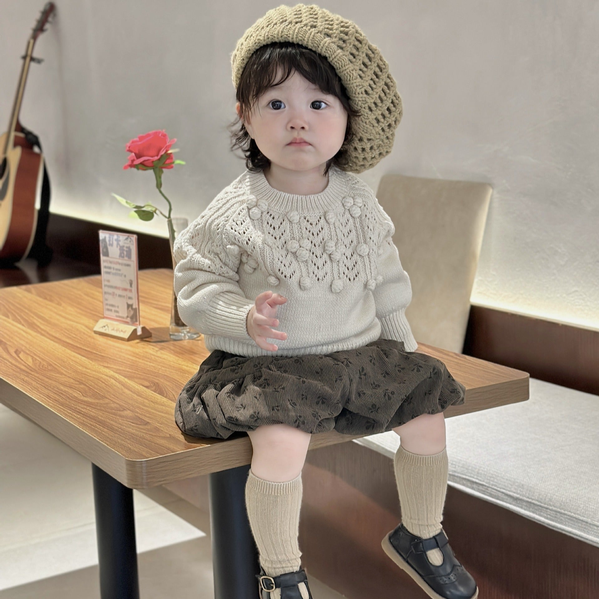 【BABY】穴あき模様ぽんぽんニットセーター