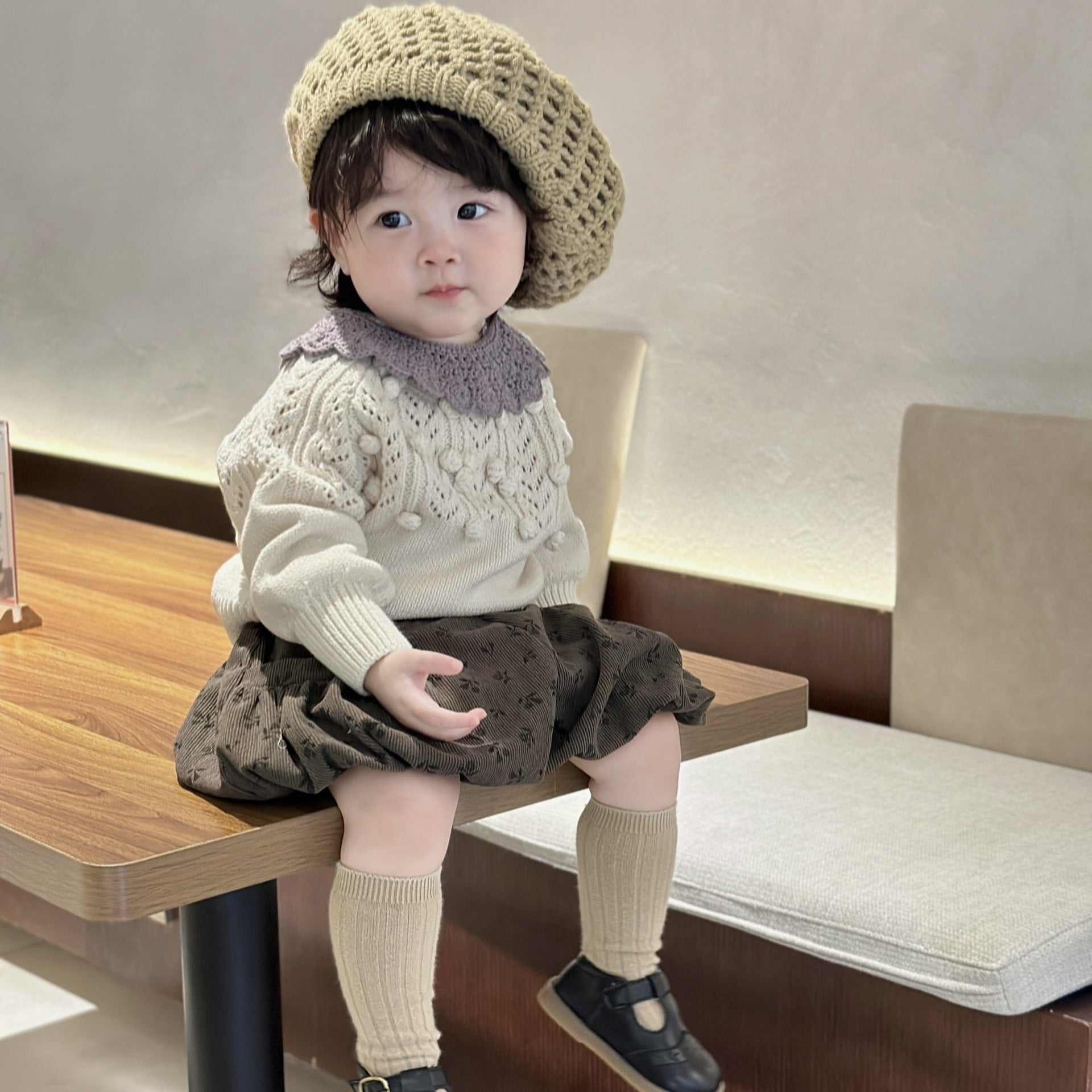 【BABY】穴あき模様ぽんぽんニットセーター