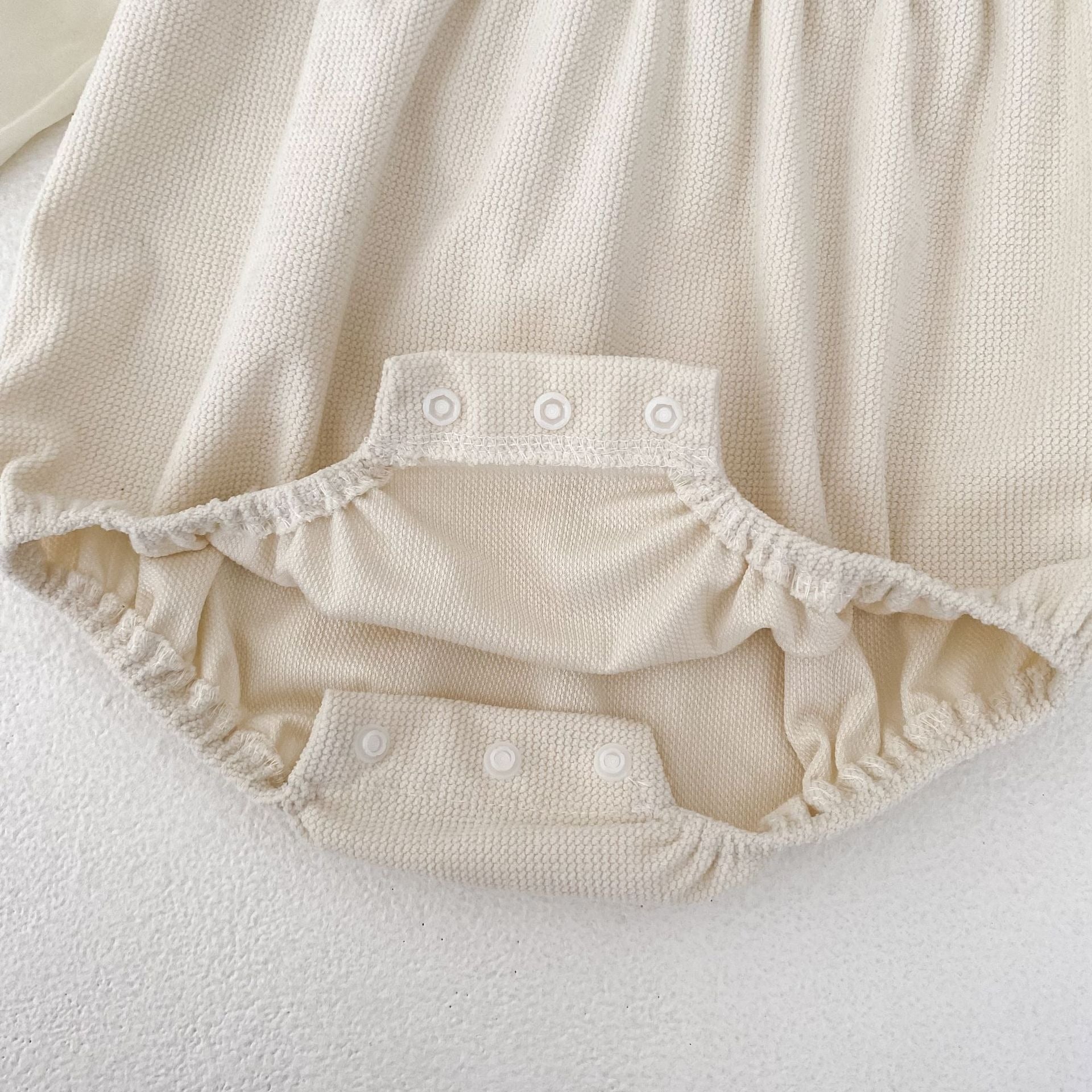 【BABY】ヴィンテージワンカラーロンパース（2色展開）