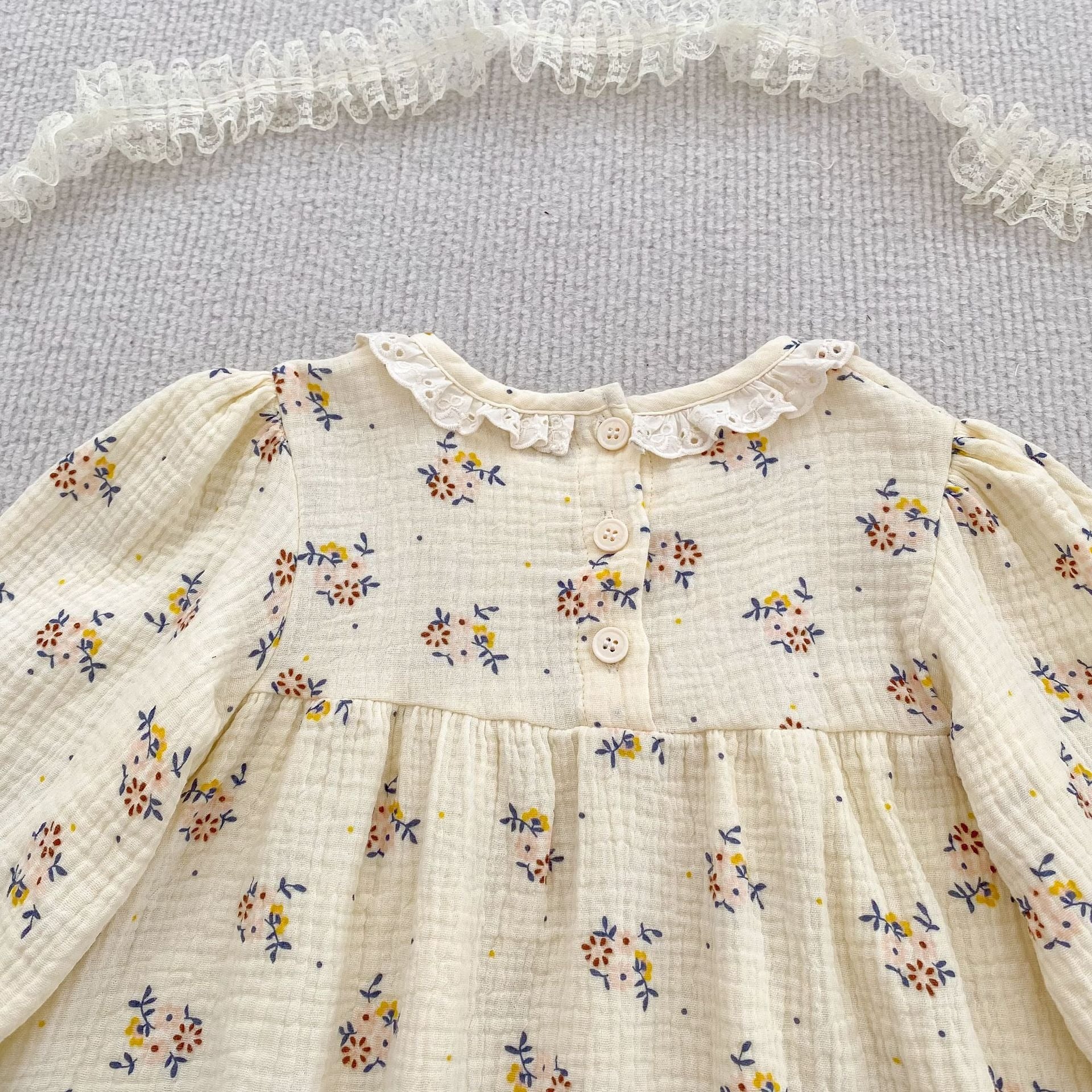 【BABY】小花柄ペアリング ロンパース/ワンピース（秋冬シーズン）