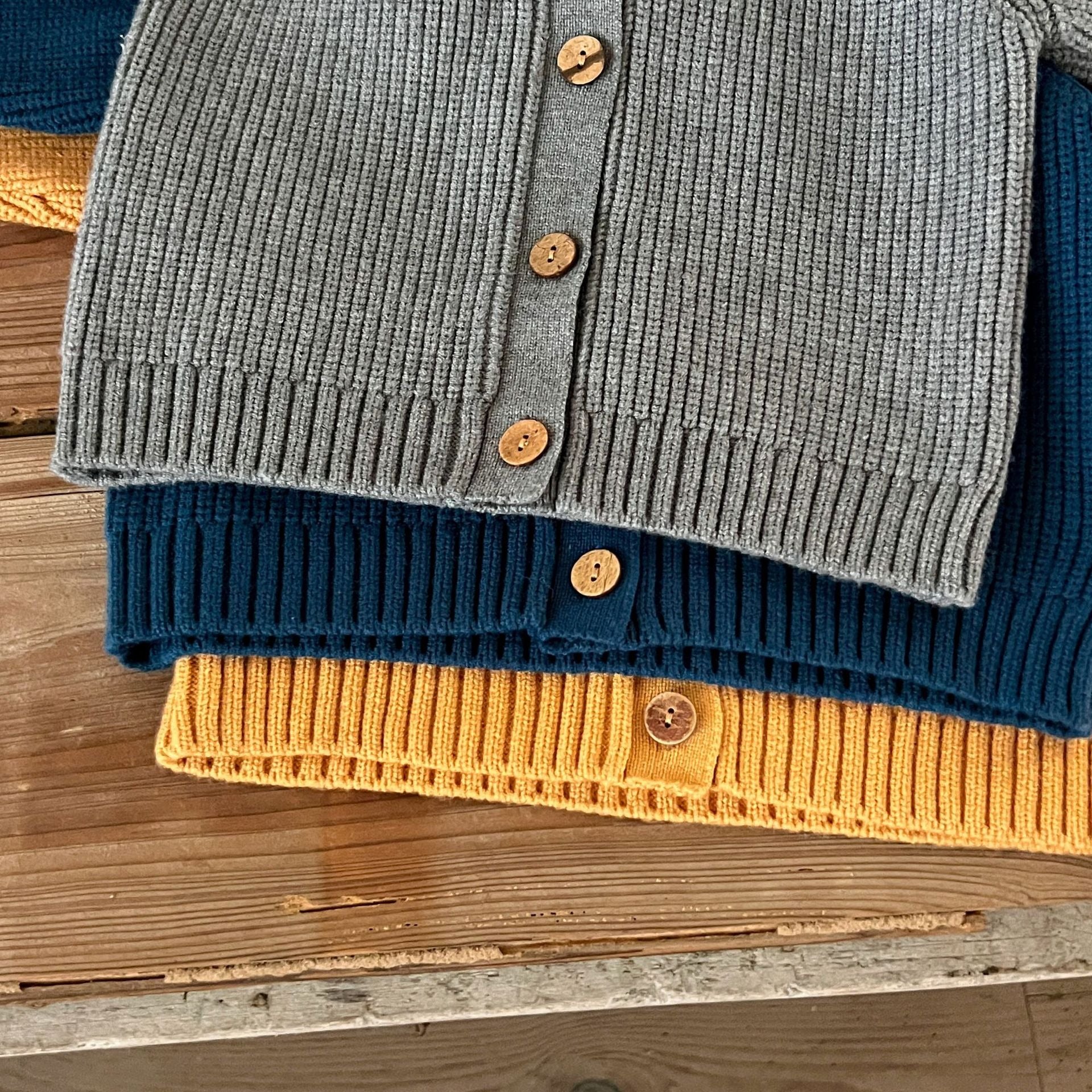 【BABY】ぽんぽんニットフーディー