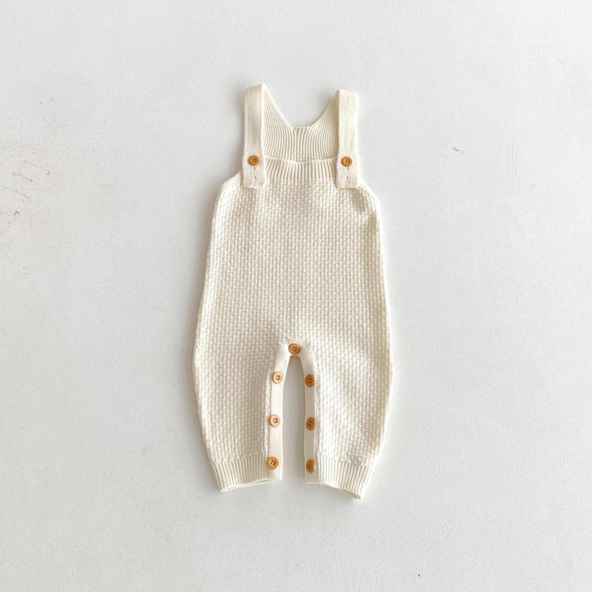 【BABY】シンプルニットサロペット（薄手）