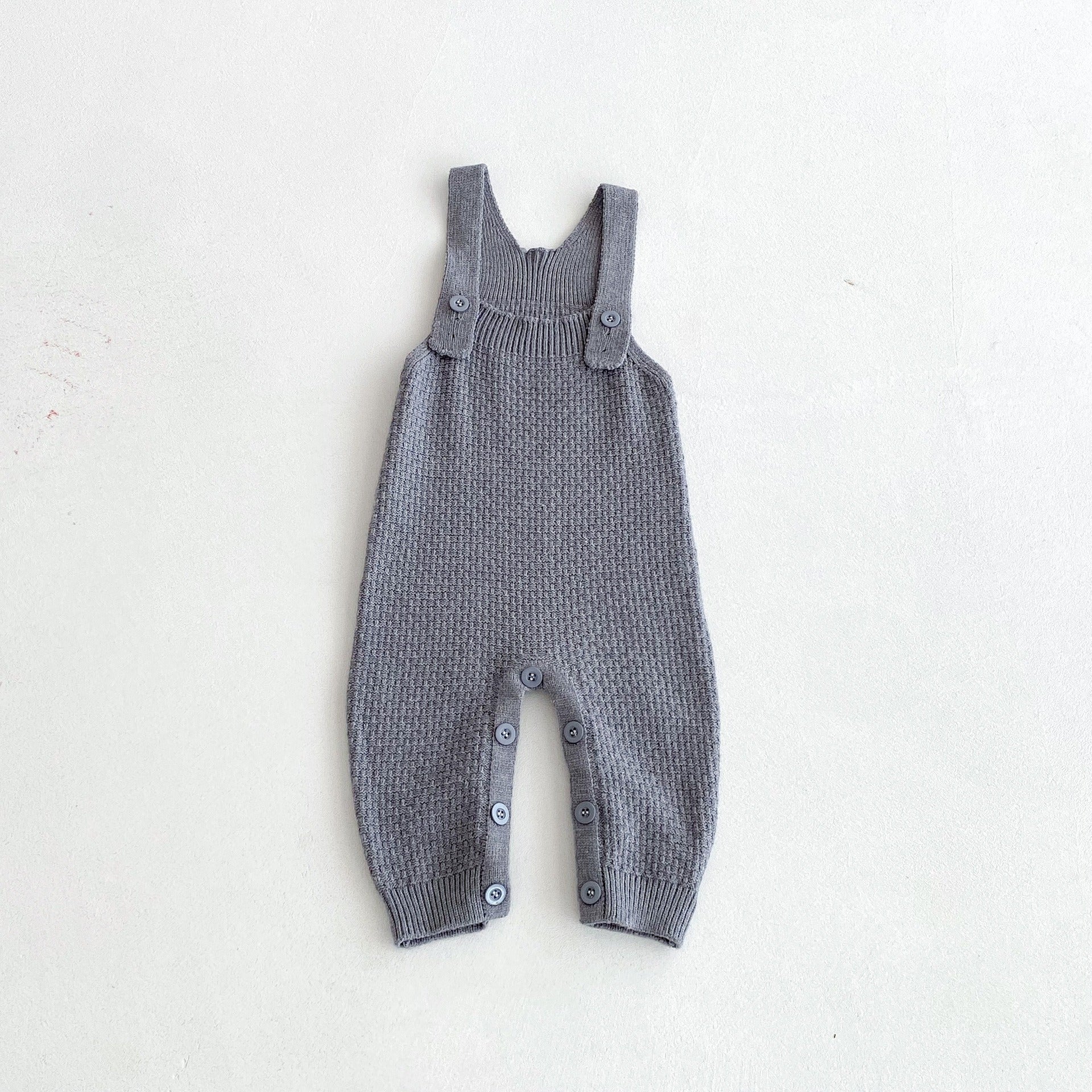 【BABY】シンプルニットサロペット（薄手）