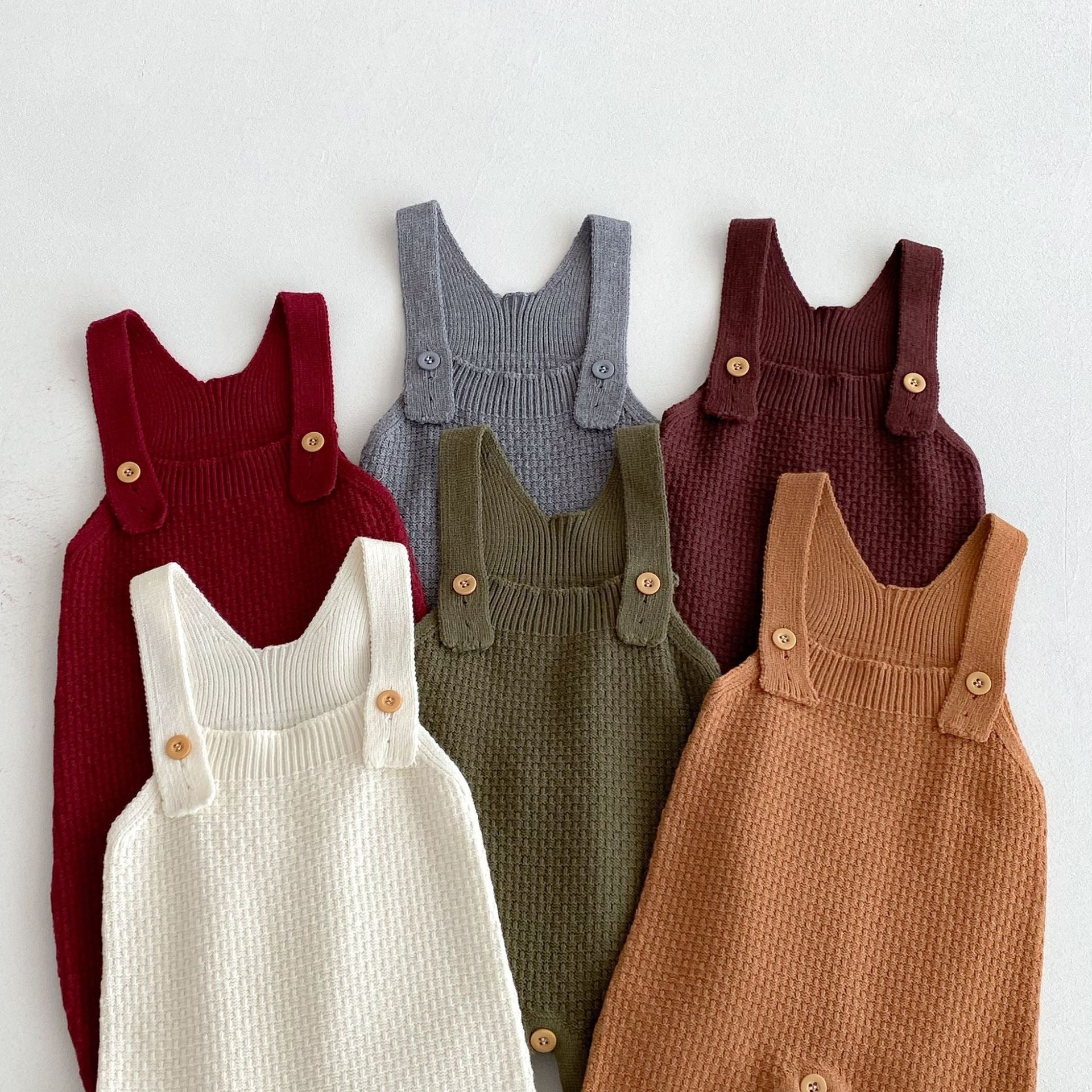 【BABY】シンプルニットサロペット（薄手）
