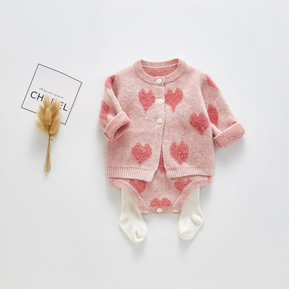 【BABY】ピンクのハート柄ロンパース＆カーディガンセット CawaKomostore