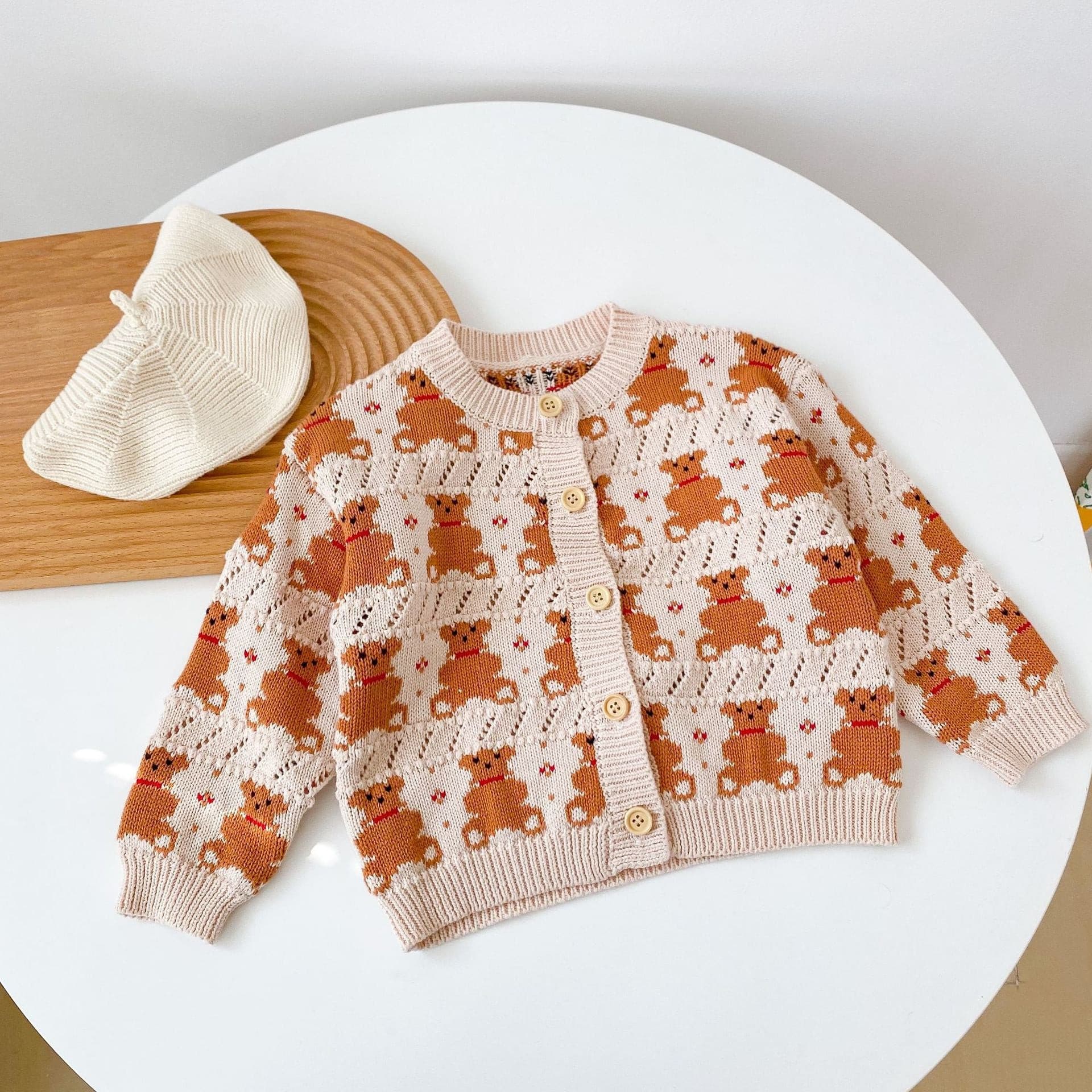 【BABY】クマ総柄ニットカーディガン/サロペット CawaKomostore