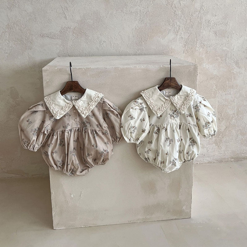 【BABY】刺繍角襟フラワー柄ロンパース　 CawaKomostore