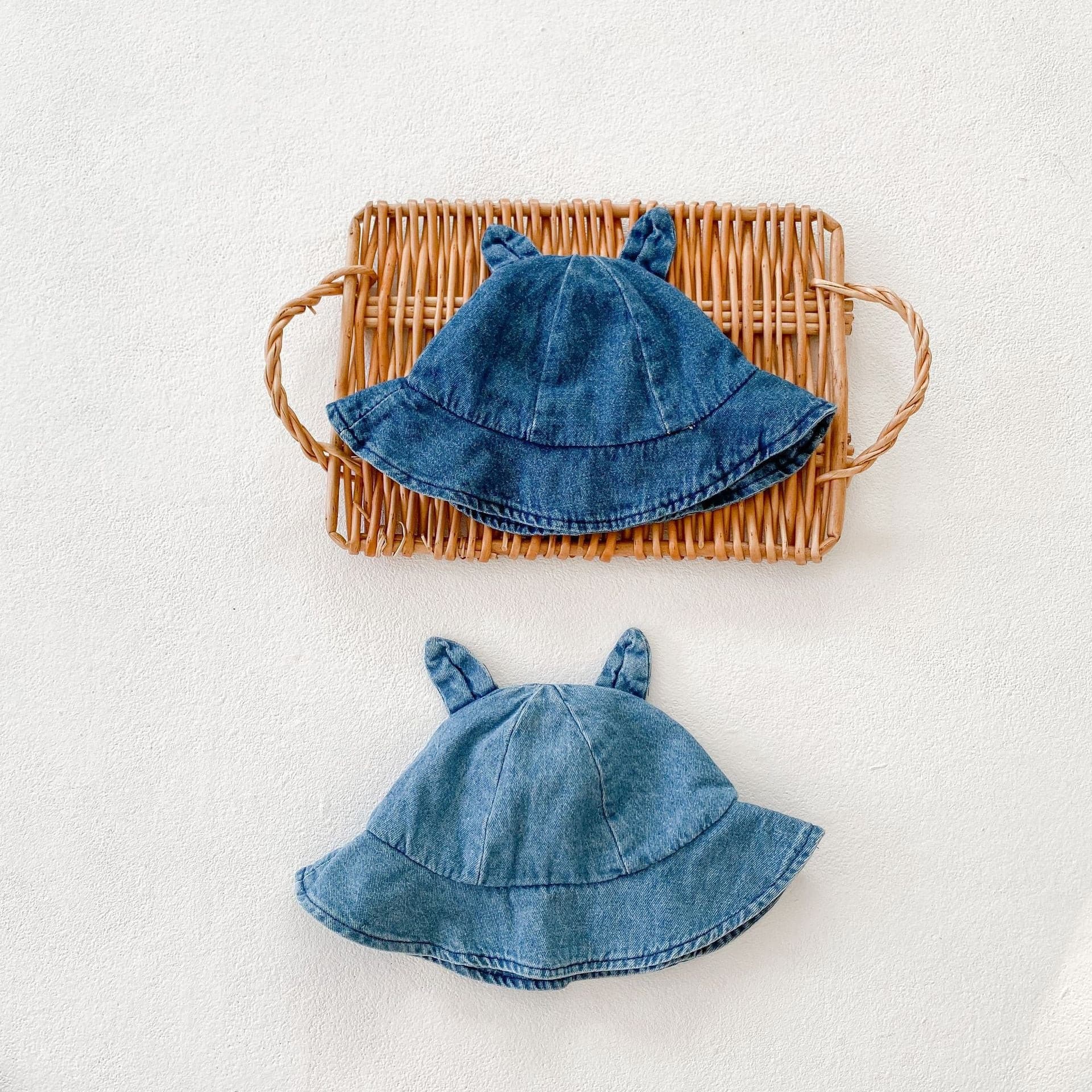 【BABY】今季大注目 デニムハーフサロペット(帽子付き) CawaKomostore
