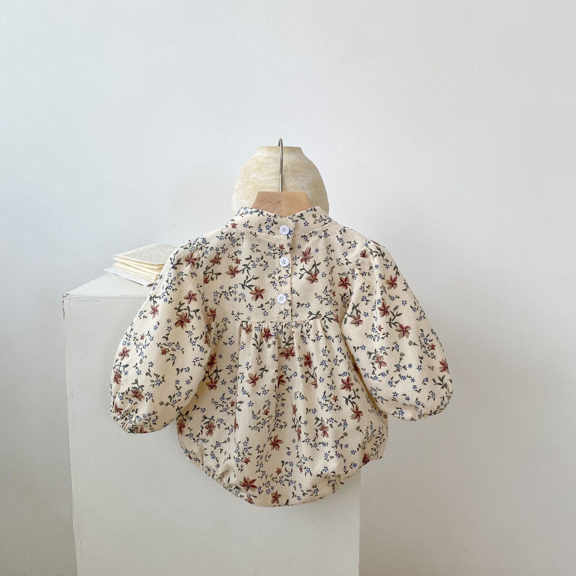 【BABY】チャイナドレス風フラワーロンパース CawaKomostore