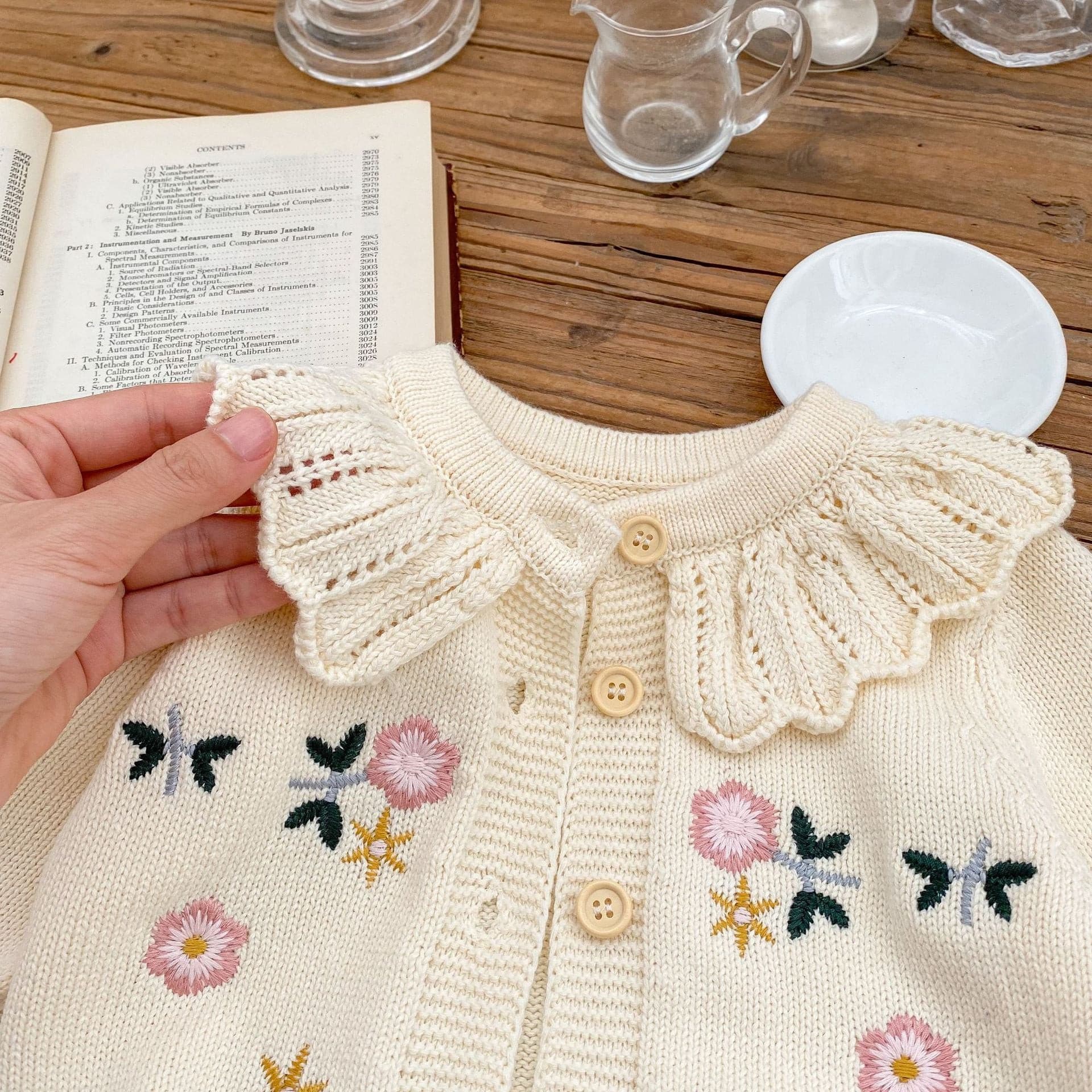 【BABY】フラワー刺繡ニットカーディガン CawaKomostore