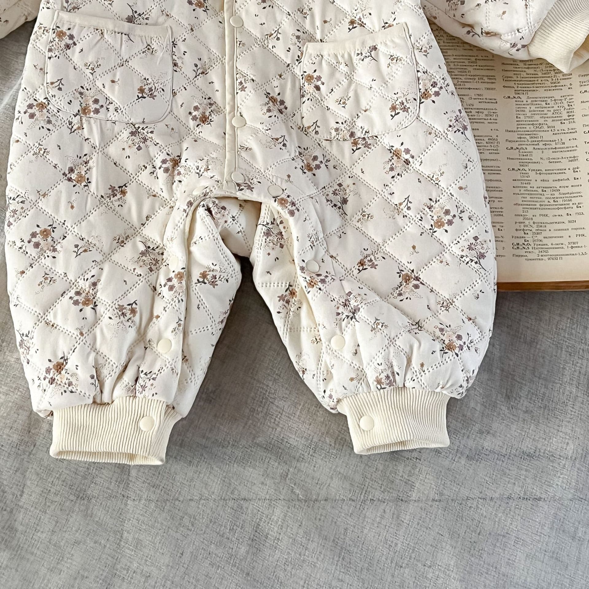 【BABY】小花柄カバーオール＋ポンネット付き CawaKomostore