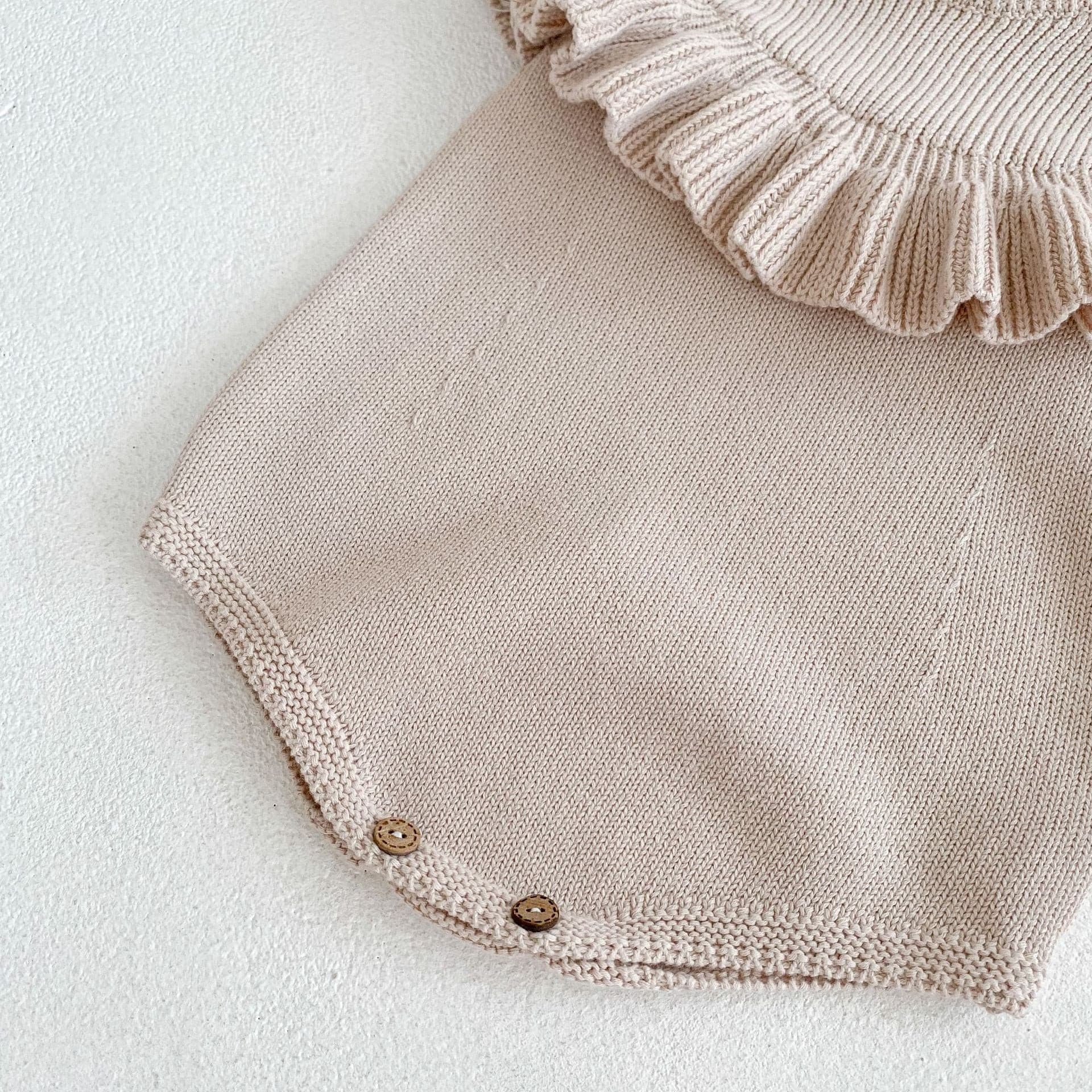 【BABY】フレンチスリーブフリルニットロンパース/ボンネット CawaKomostore