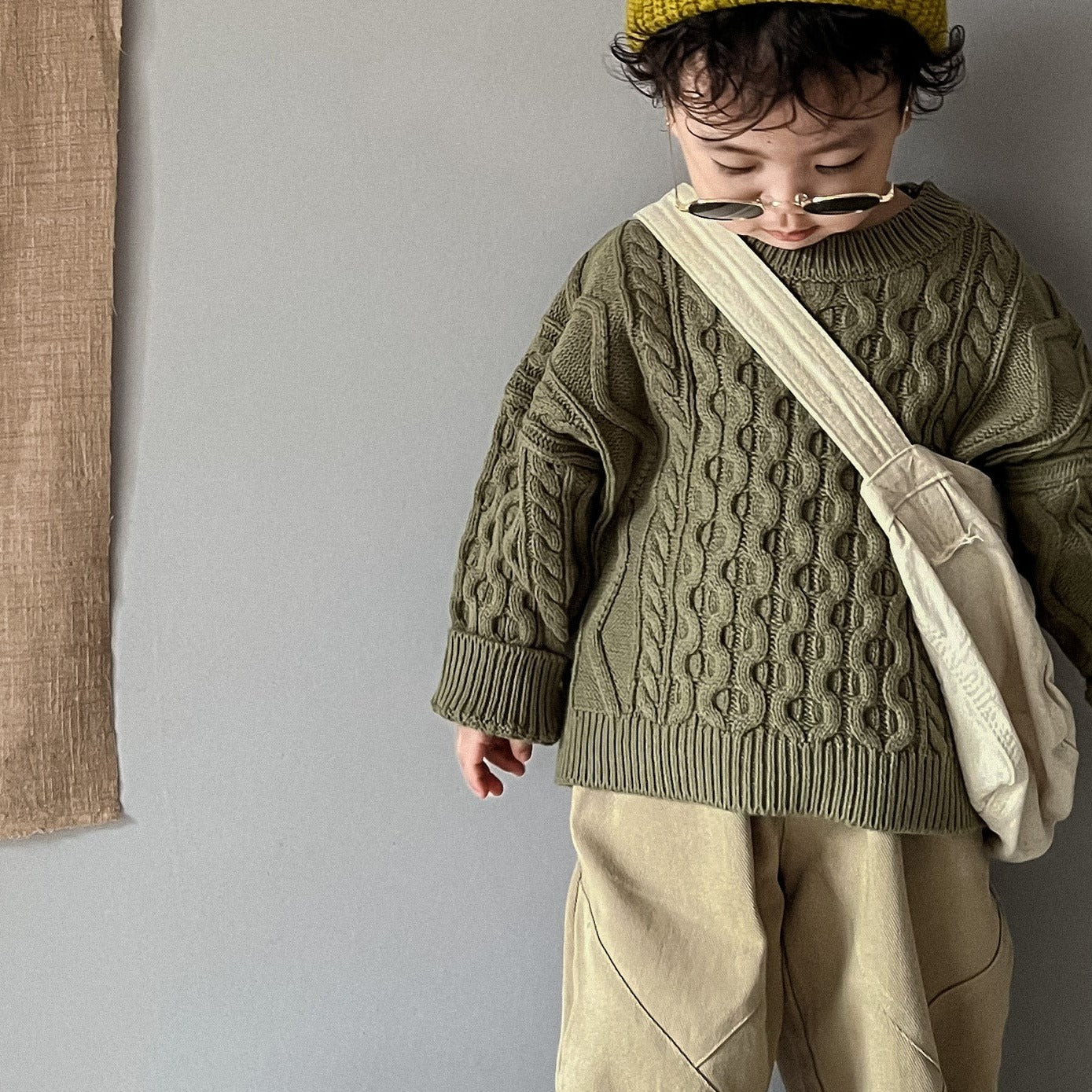 【GIRL・BOY】ケーブル編みのニットセーター CawaKomostore