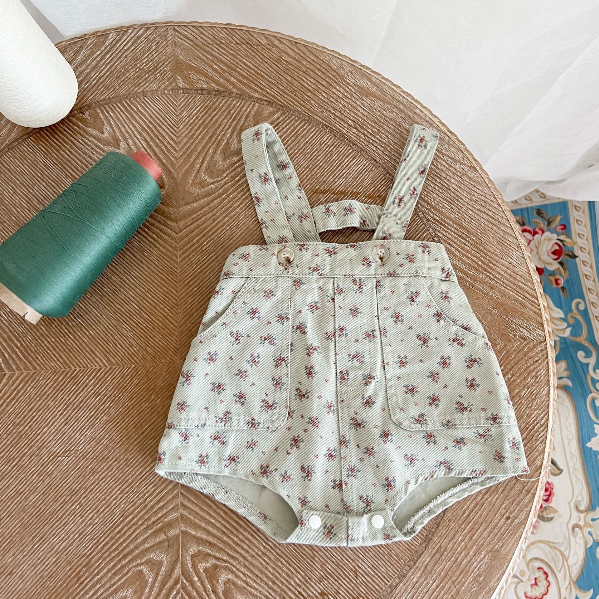 【BABY】小花柄サロペット CawaKomostore