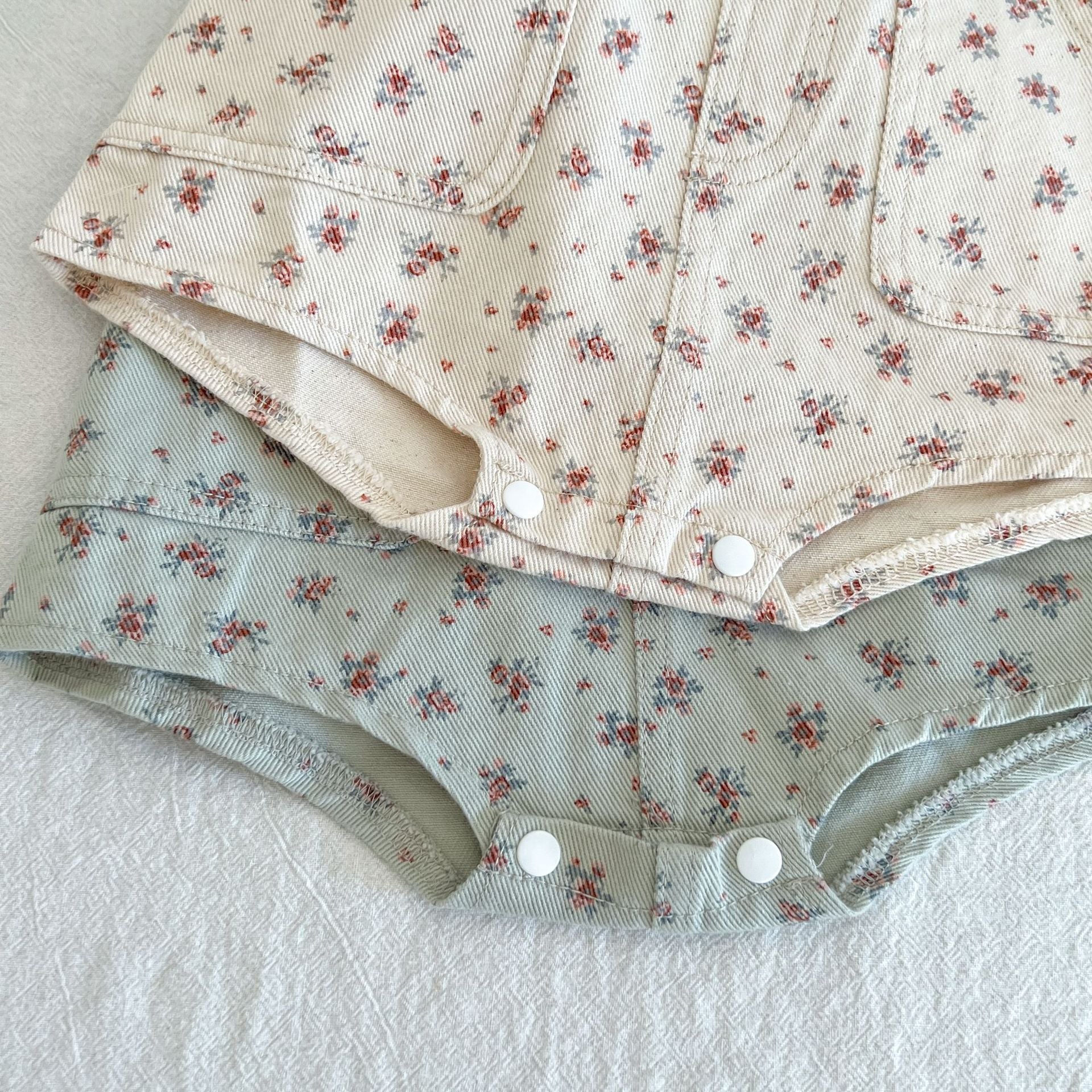 【BABY】小花柄サロペット CawaKomostore