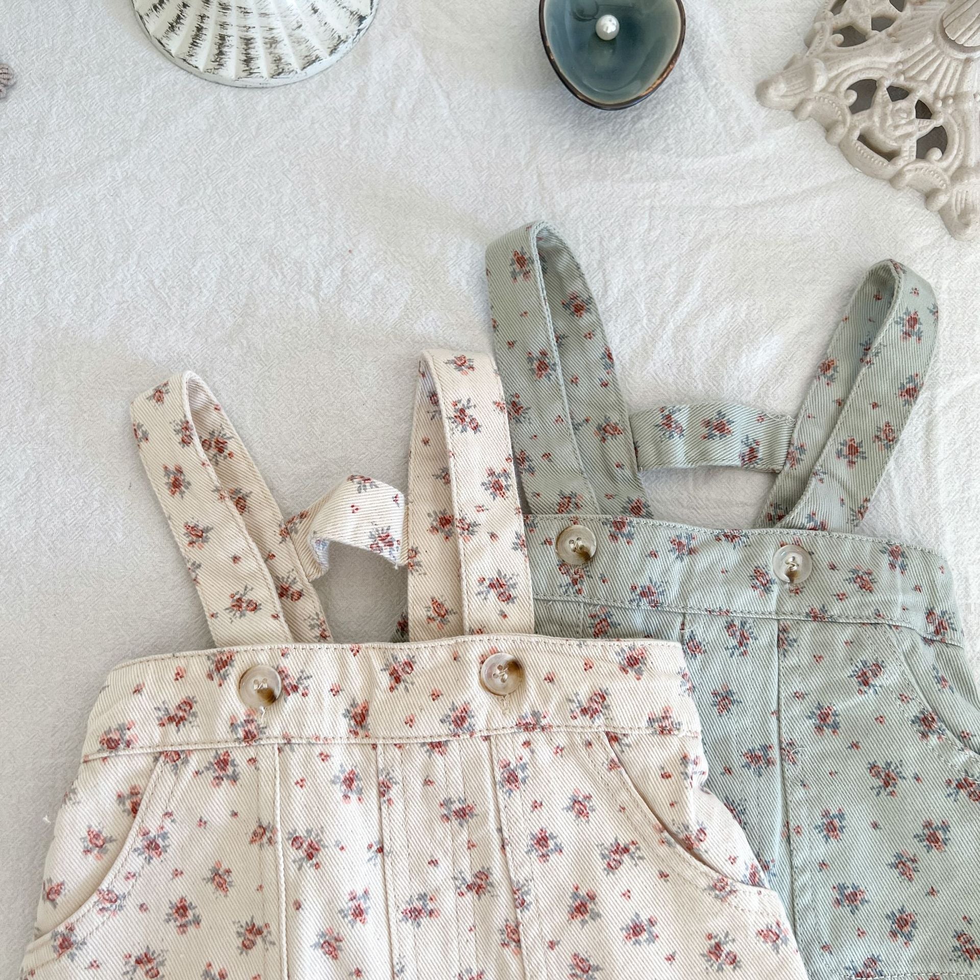 【BABY】小花柄サロペット CawaKomostore