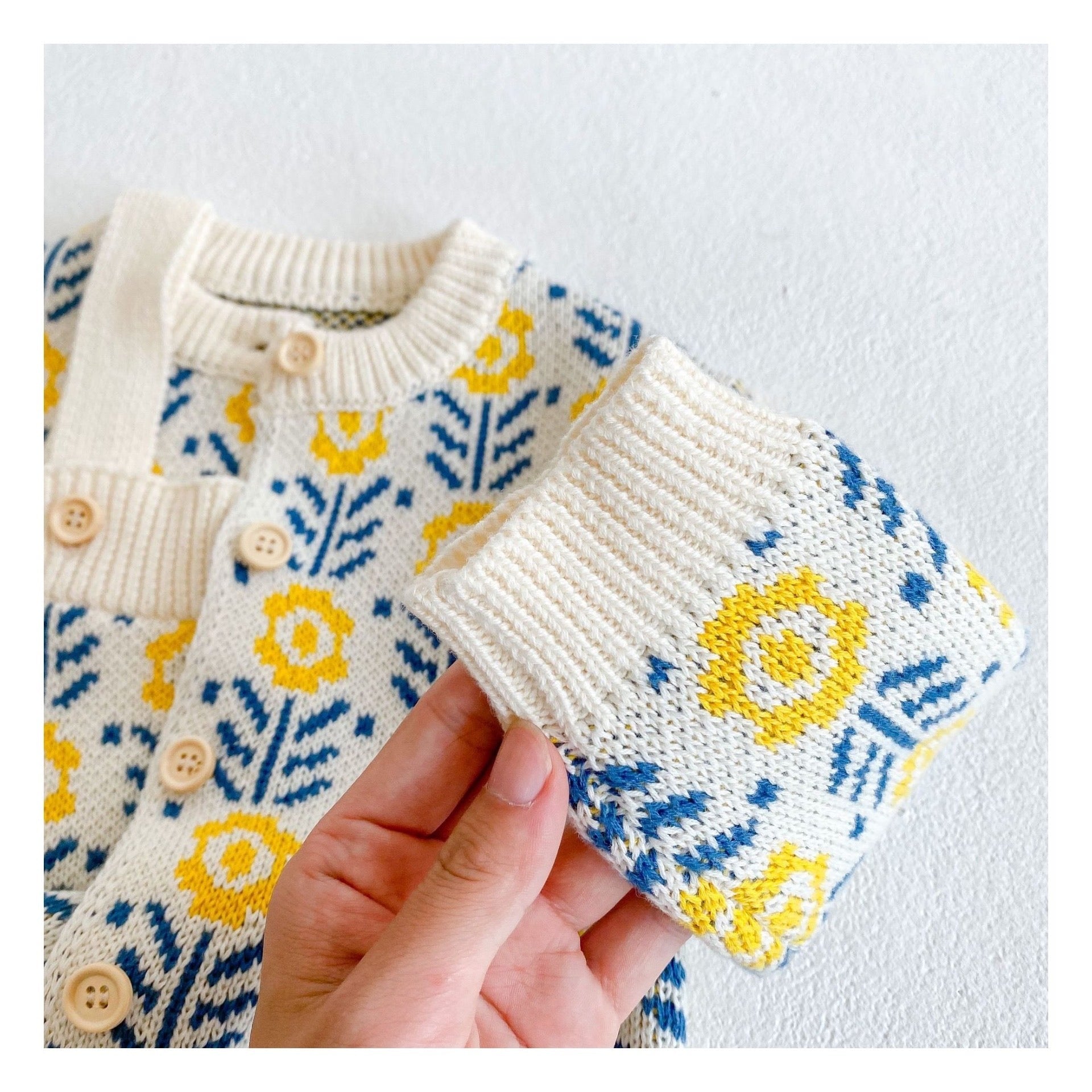 【BABY】たんぽぽ柄ニットサロペット＆カーディガンセットアップ CawaKomostore