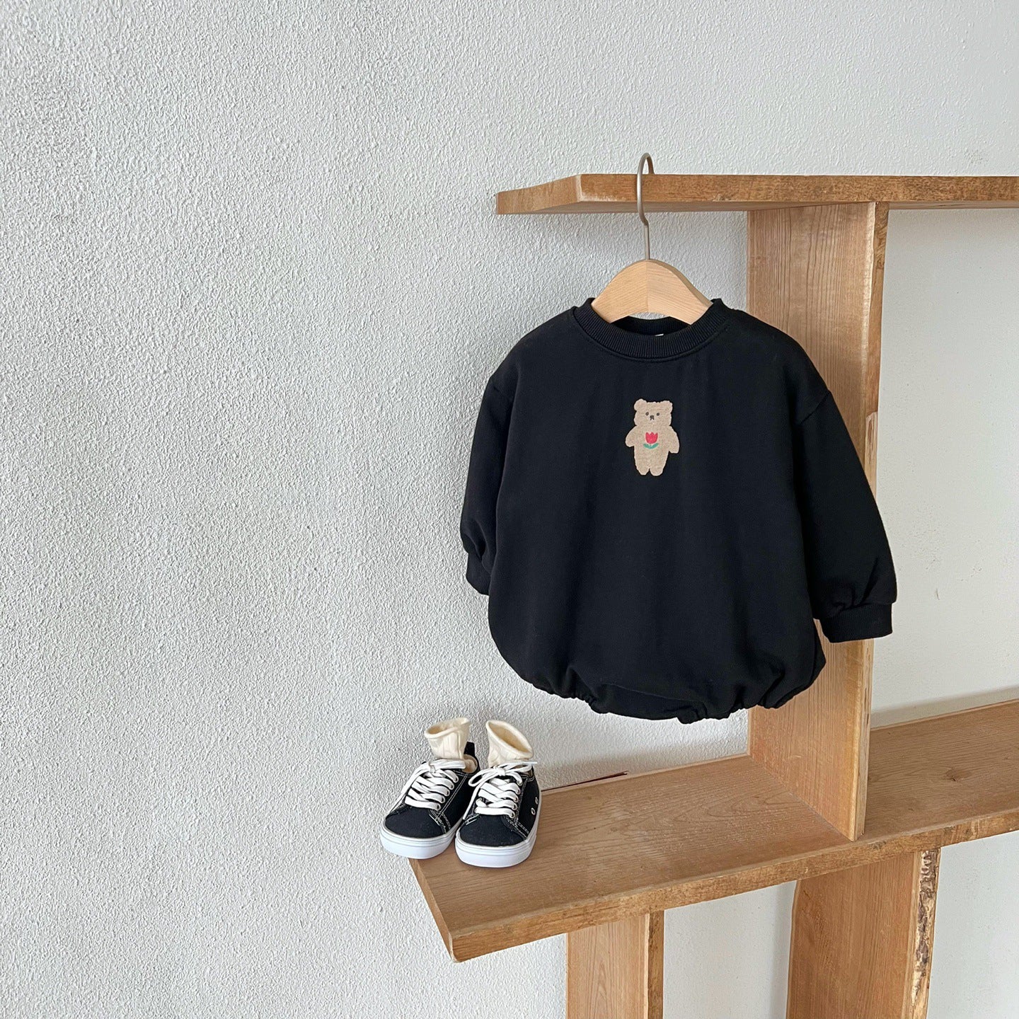 【BABY】くまちゃんロンパース(チェックフリルカラー付き) CawaKomostore