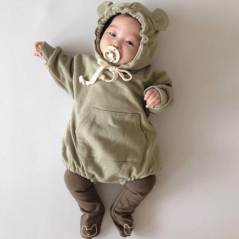 【BABY】くま耳フーディーロンパース CawaKomostore
